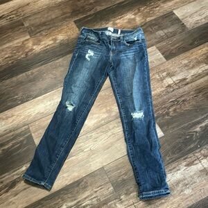 Sneak peak jeans